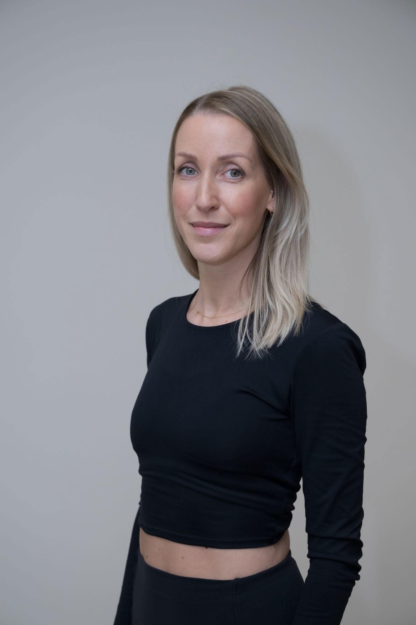 Dr. Bácskai Alexandra, basic, classic, flow, talaj, prenatal és postnatal pilates oktató a For Me Pilatesben